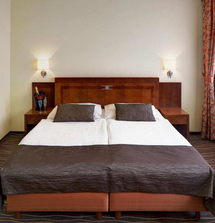 Luxury Family Bila Labut 4* Prag