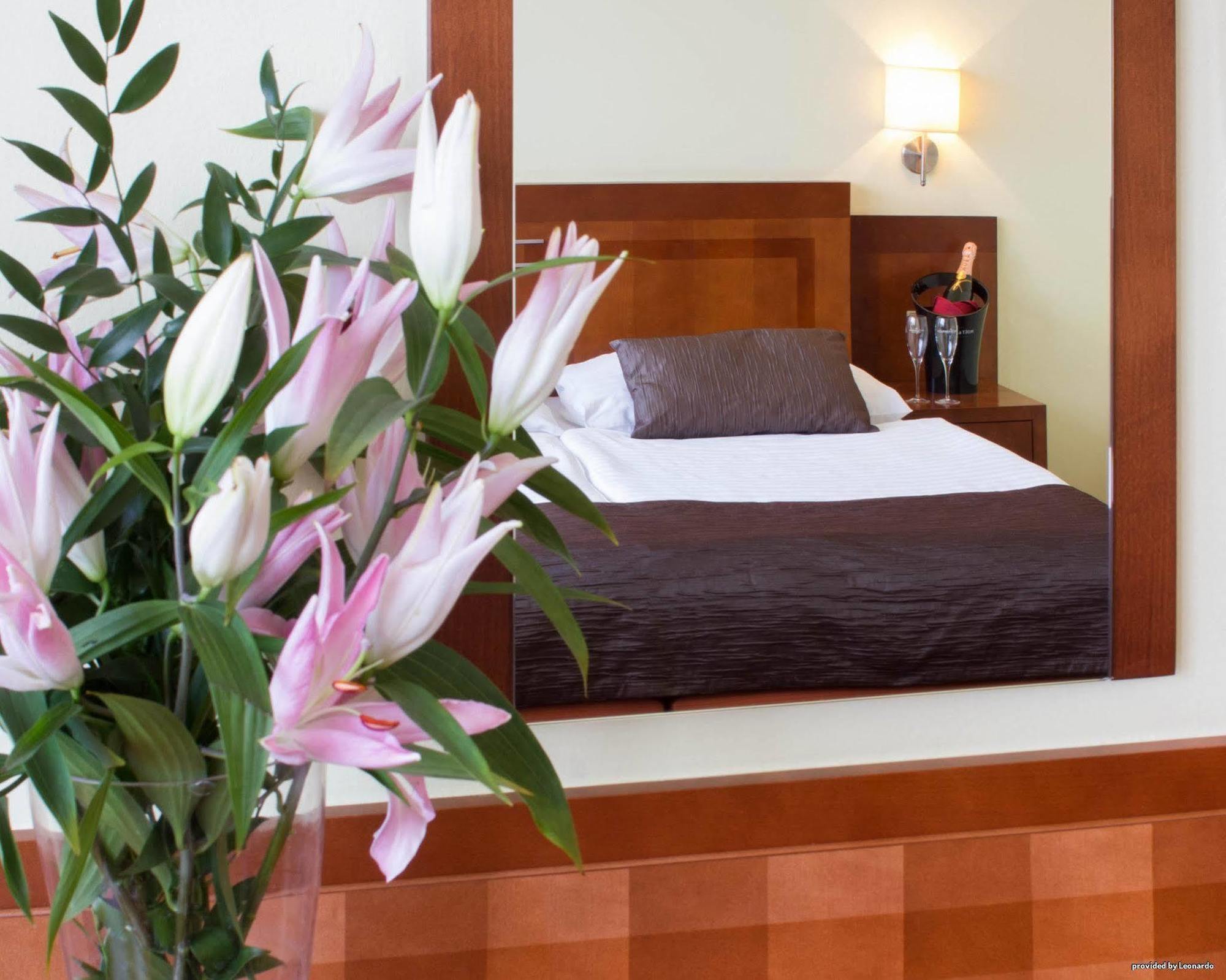 Luxury Family Bila Labut 4* Prag
